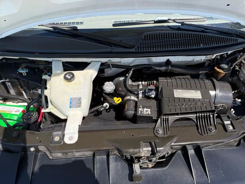 Used 2016 Chevrolet Express 3500 RWD image 13