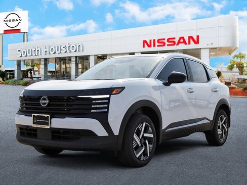 New 2026 Nissan Kicks SV image 2