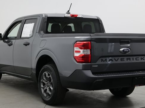 Used 2024 Ford Maverick XLT FWD image 5