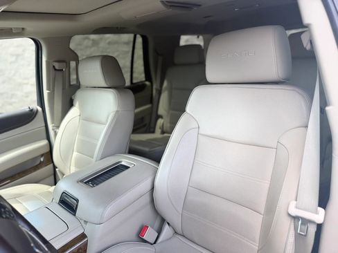 Used 2016 GMC Yukon Denali w/ Open Road Package image 11