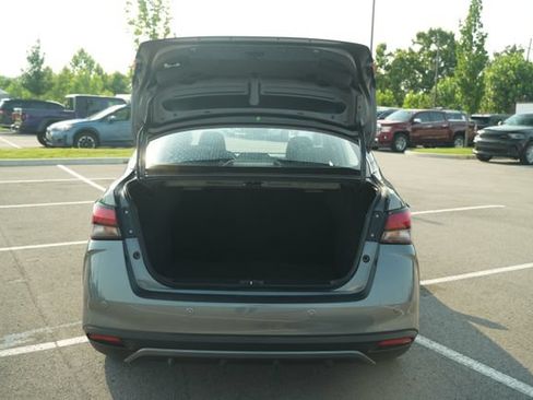 Used 2025 Nissan Versa SV FWD image 17