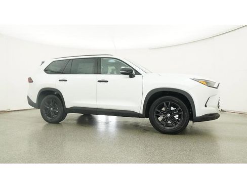 New 2026 Toyota Grand Highlander AWD Hybrid image 28