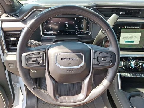 Used 2024 GMC Sierra 2500 Denali Ultimate AWD/4WD image 16