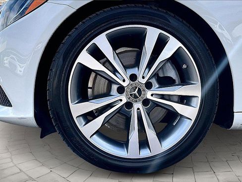 Used 2018 Mercedes-Benz C 300 Sedan w/ Premium Package image 8