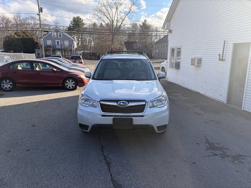 Used 2014 Subaru Forester 2.5i Premium w/ All-Weather Package image 3
