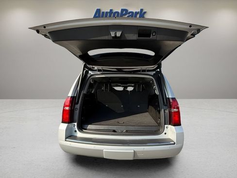 Used 2016 Chevrolet Suburban LTZ AWD/4WD image 10