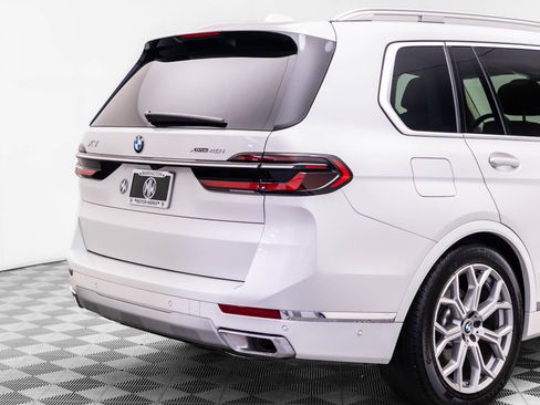 Certified 2025 BMW X7 xDrive40i w/ Premium Package AWD/4WD image 37