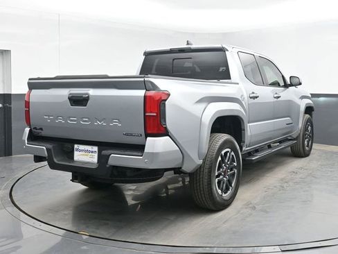 Used 2025 Toyota Tacoma TRD Sport w/ TRD Sport Upgrade Package AWD/4WD image 14