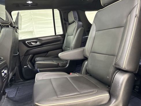 Certified 2023 GMC Yukon XL SLT w/ SLT Luxury Package image 25