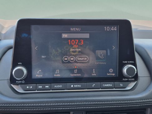 Used 2021 Nissan Rogue S FWD image 25