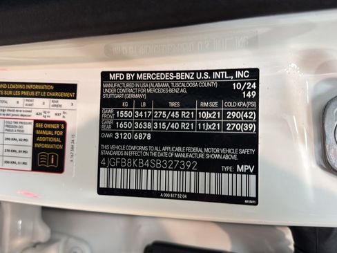 Certified 2025 Mercedes-Benz GLE 63 AMG S image 27