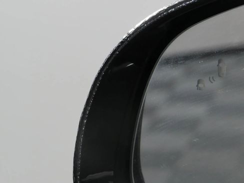 Used 2019 Genesis G70 2.0T Advanced image 40