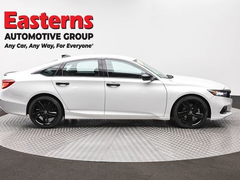 Used 2021 Honda Accord Sport Special Edition image 4