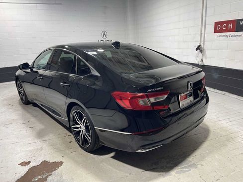 Used 2022 Honda Accord Touring image 4