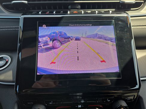 New 2025 Jeep Grand Cherokee L Laredo w/ Luxury Tech Group I RWD image 14