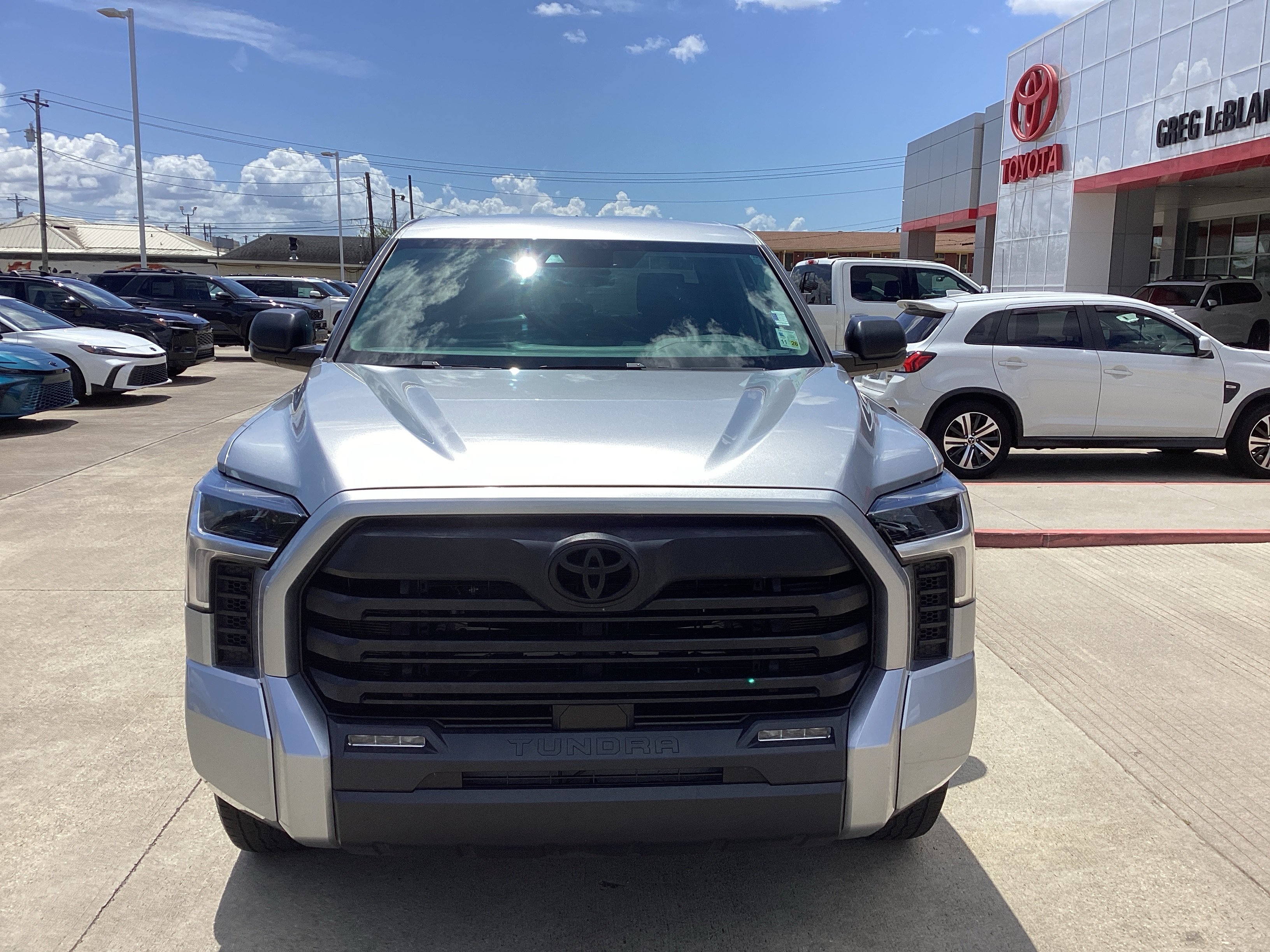 Used 2024 Toyota Tundra SR5 AWD/4WD image 2