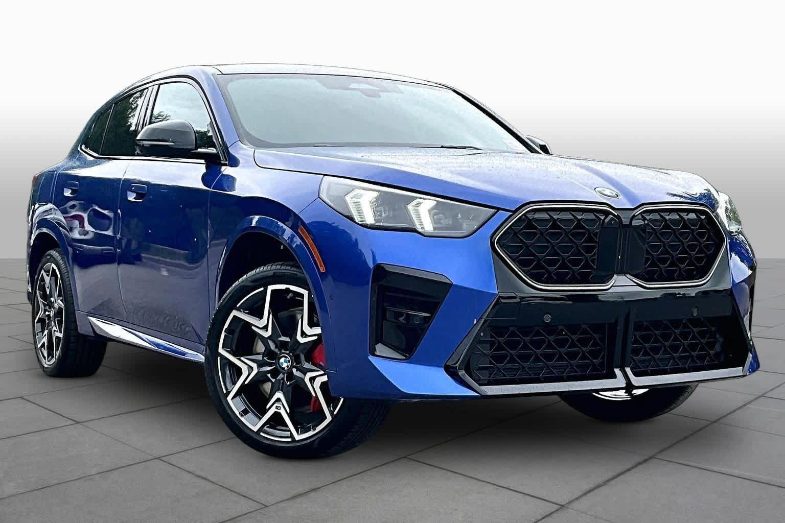 Used 2026 BMW X2 xDrive28i w/ Technology Package AWD/4WD image 2