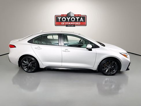 Certified 2025 Toyota Corolla SE image 8