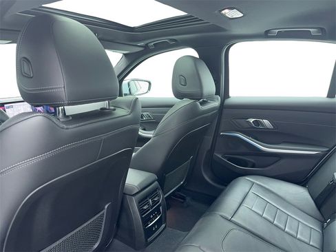 Used 2023 BMW 330i xDrive Sedan w/ M Sport Package image 43