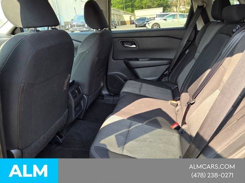 Used 2025 Nissan Rogue SV FWD image 5