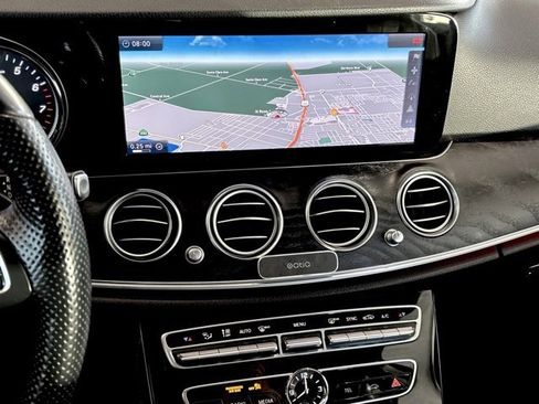 Used 2017 Mercedes-Benz E 300 E 300 image 16