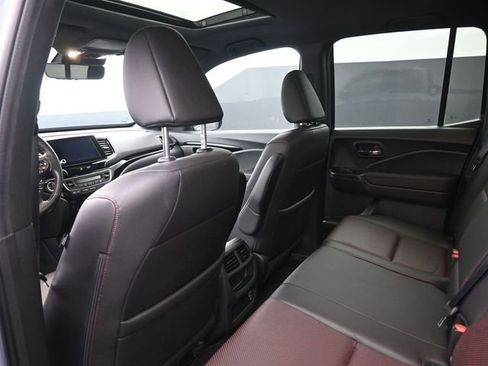 Certified 2023 Honda Ridgeline Black Edition image 13