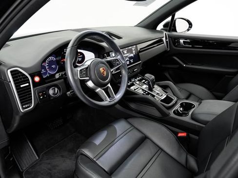 Certified 2021 Porsche Cayenne AWD/4WD image 4