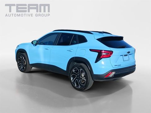 Used 2024 Chevrolet Trax RS w/ Sunroof Package image 5