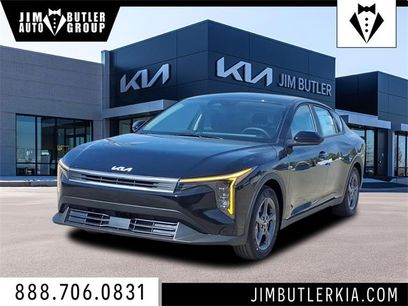 New 2025 Kia K4 LXS