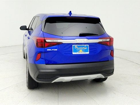 Used 2023 Kia Seltos LX image 5