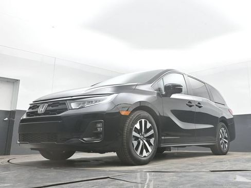 Certified 2025 Honda Odyssey EX-L image 45