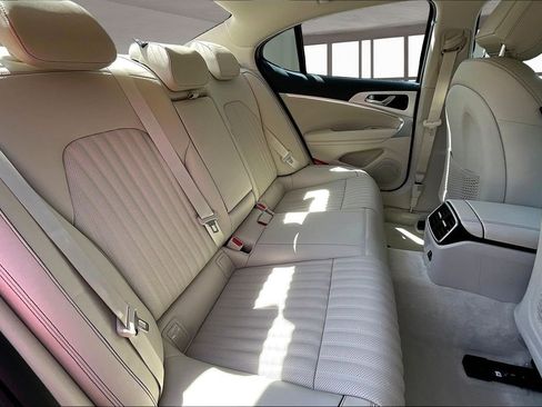 New 2026 Genesis G70 2.5T Prestige image 9