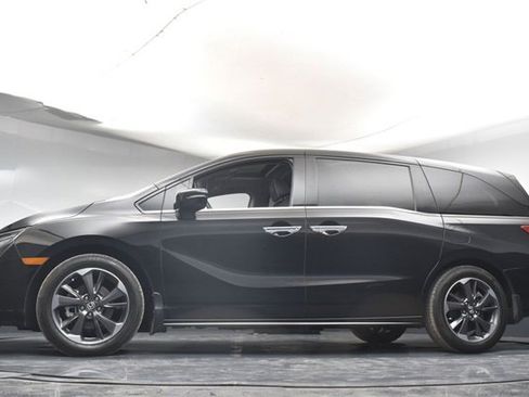 Used 2023 Honda Odyssey Elite image 39