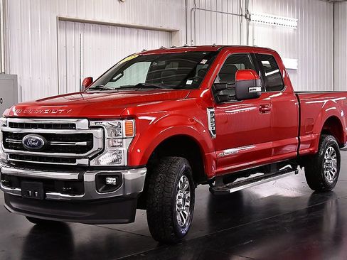 Used 2022 Ford F350 Lariat w/ Lariat Value Package image 3