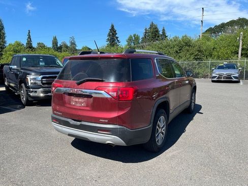 Used 2017 GMC Acadia SLE AWD/4WD image 3