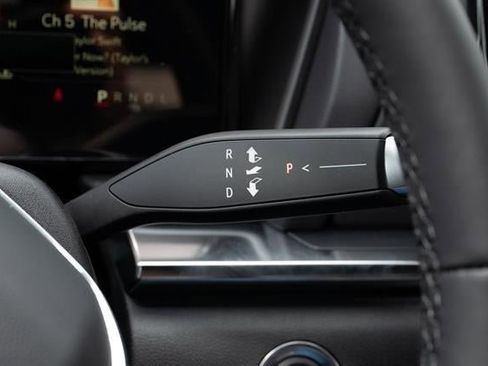 New 2025 GMC Terrain Elevation image 82