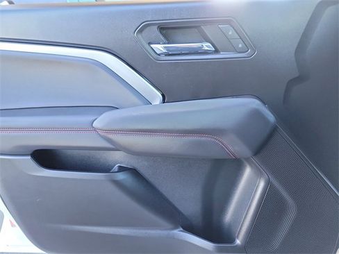 Used 2023 Chevrolet Colorado Z71 w/ Z71 Convenience Package 2 image 19