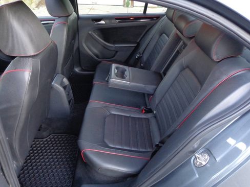 Used 2015 Volkswagen Jetta GLI SEL image 18