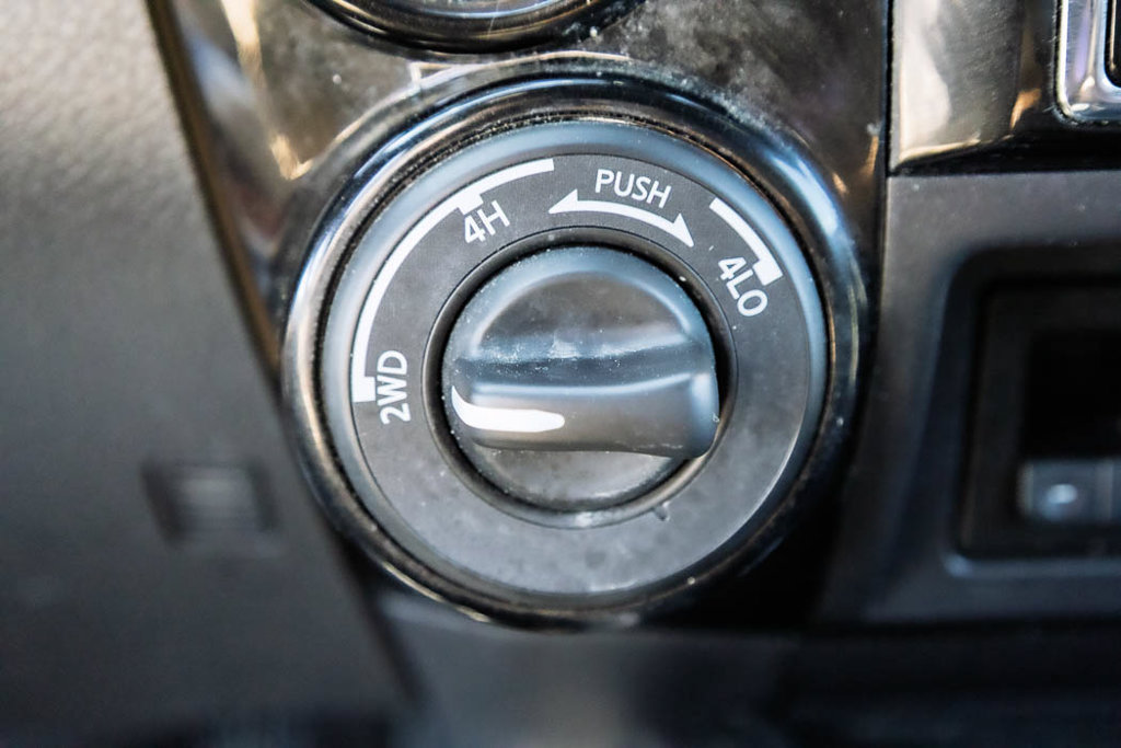 Used 2024 Nissan Titan Platinum Reserve AWD/4WD image 9