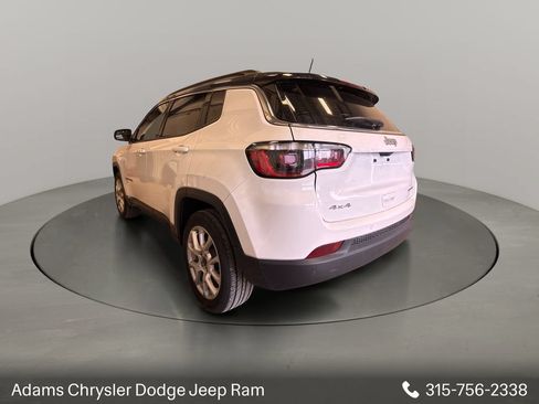 Used 2025 Jeep Compass Limited AWD/4WD image 4
