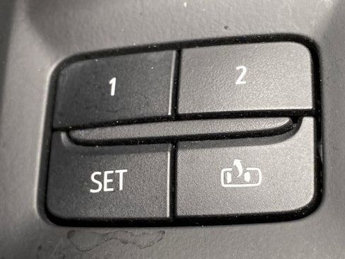 Used 2021 Chevrolet Tahoe LT w/ LT Signature Package AWD/4WD image 20