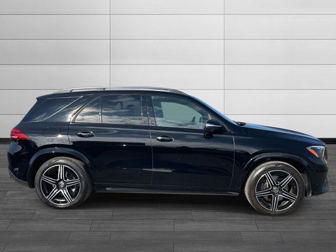 Certified 2025 Mercedes-Benz GLE 350 4MATIC image 2