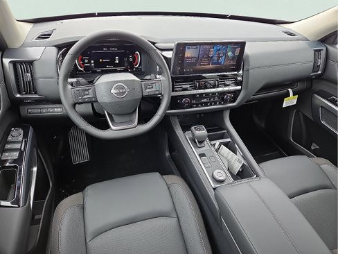 New 2026 Nissan Pathfinder SL image 12