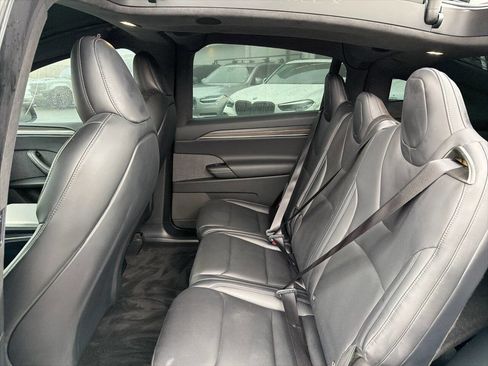 Used 2022 Tesla Model X image 27