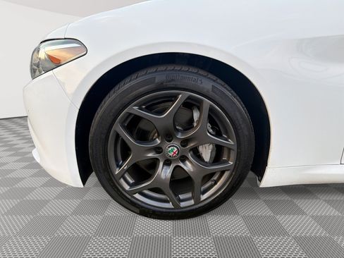 Used 2021 Alfa Romeo Giulia Ti w/ Active Assist 2 Package TI AWD/4WD image 19