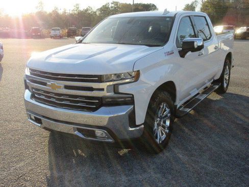 Used 2022 Chevrolet Silverado 1500 LTZ image 2