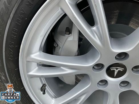 Used 2023 Tesla Model Y Long Range AWD/4WD image 81