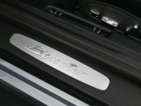 Used 2016 Porsche Boxster RWD image 24
