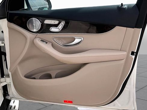 Certified 2017 Mercedes-Benz GLC 300 4MATIC image 23
