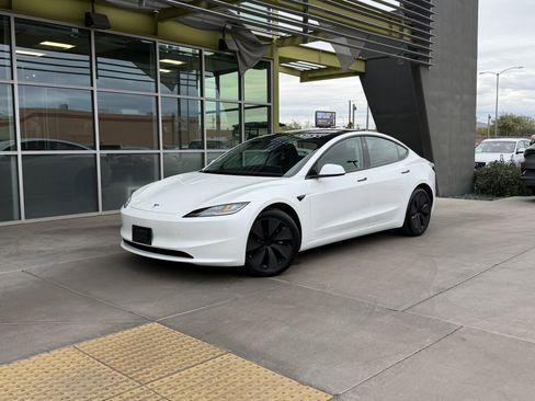 Used 2025 Tesla Model 3 Long Range image 1